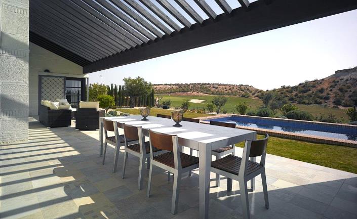 Image No.5-2 Bed Villa / Detached for sale