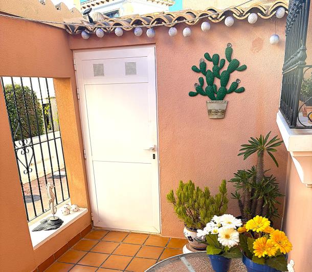 Image No.6-2 Bed Villa for sale