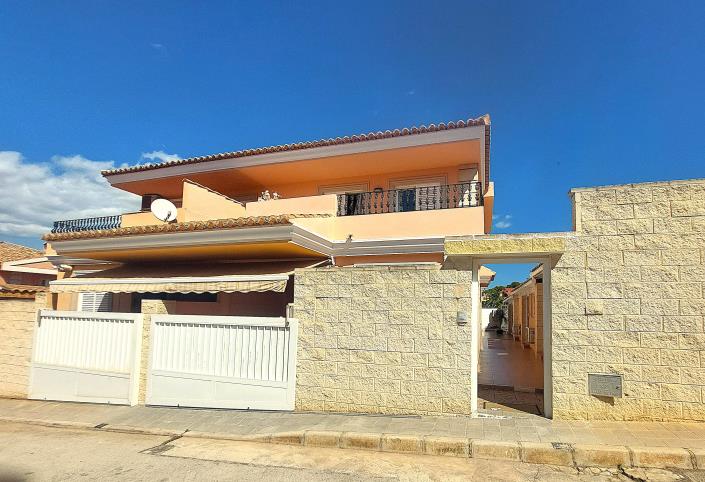 Image No.1-Villa de 6 chambres à vendre à Benidorm
