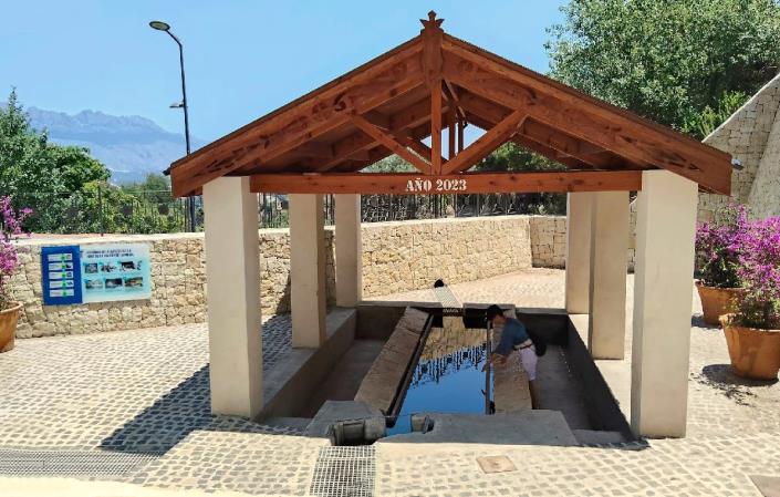 Image No.26-4 Bed Villa / Detached for sale