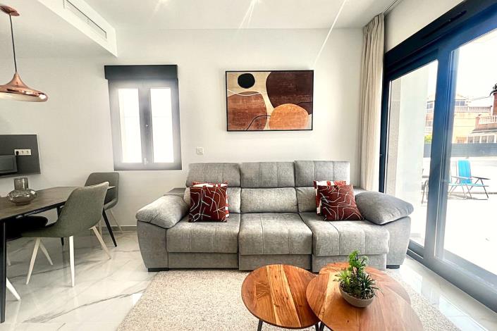 Image No.5-Villa / Détaché de 3 chambres à vendre à Torrevieja