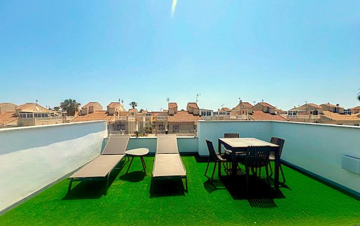 Image No.3-Villa / Détaché de 3 chambres à vendre à Torrevieja