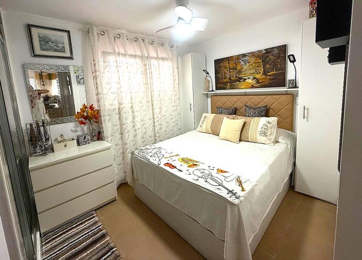 Image No.20-3 Bed Townhouse for sale