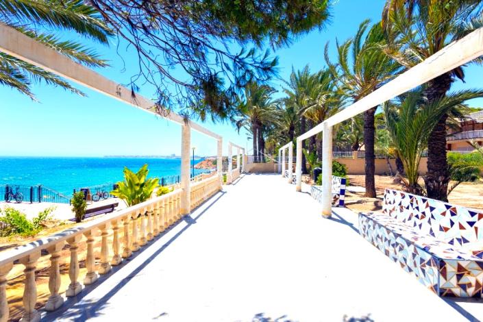 Image No.17-Appartement de 2 chambres à vendre à Punta Prima