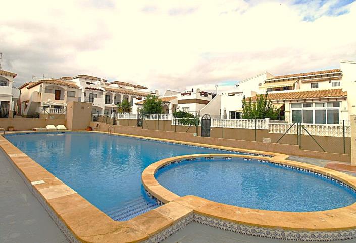 Image No.5-Maison de ville de 2 chambres à vendre à Punta Prima