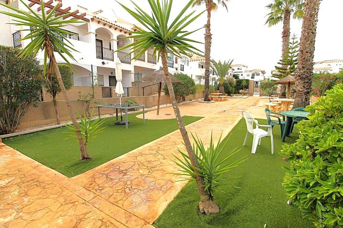 Image No.3-Maison de ville de 2 chambres à vendre à Punta Prima