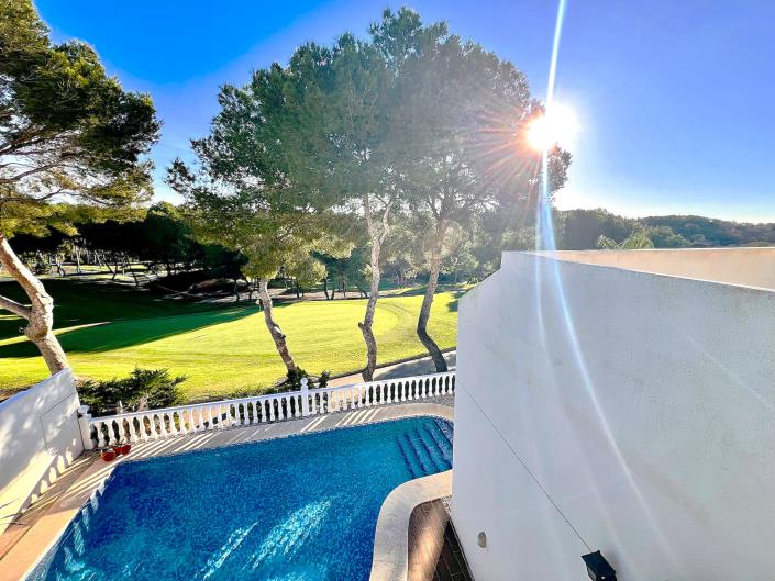 Image No.13-Villa / Détaché de 3 chambres à vendre à Cabo Roig