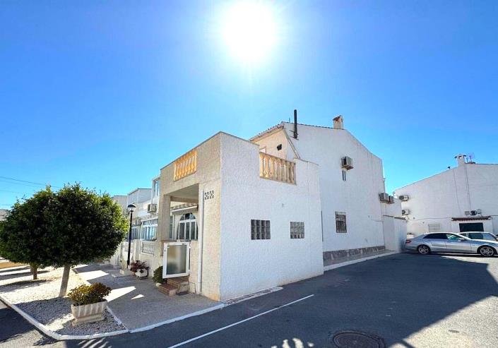 Image No.1-Maison de ville de 2 chambres à vendre à La Mata