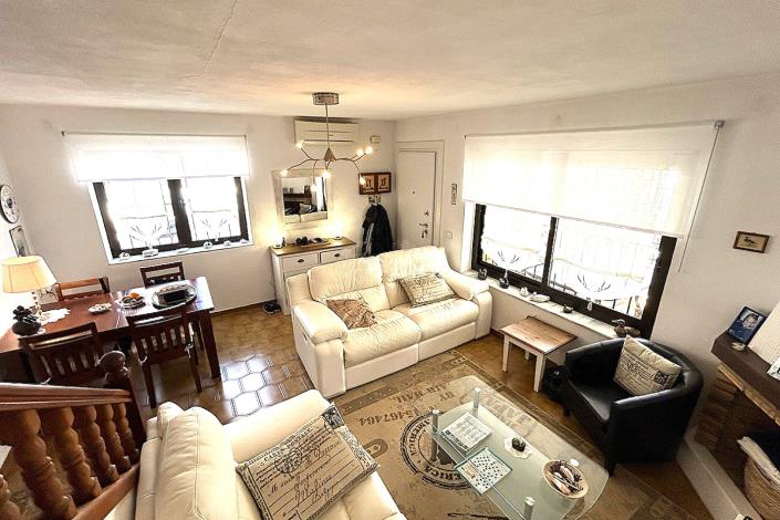 Image No.18-3 Bed Townhouse for sale