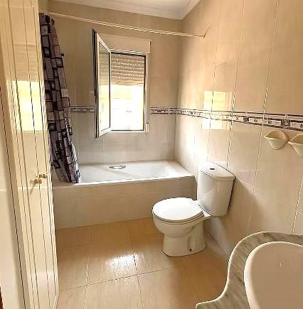 Image No.6-2 Bed Townhouse for sale