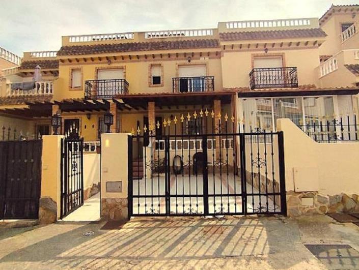 Image No.9-2 Bed Townhouse for sale