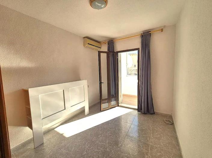 Image No.5-3 Bed Semi-Detached for sale