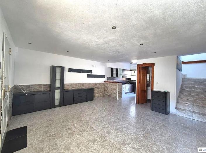 Image No.8-3 Bed Semi-Detached for sale