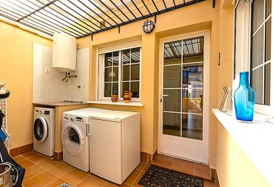 558086895_25262559020016079_7379589202490334874_n