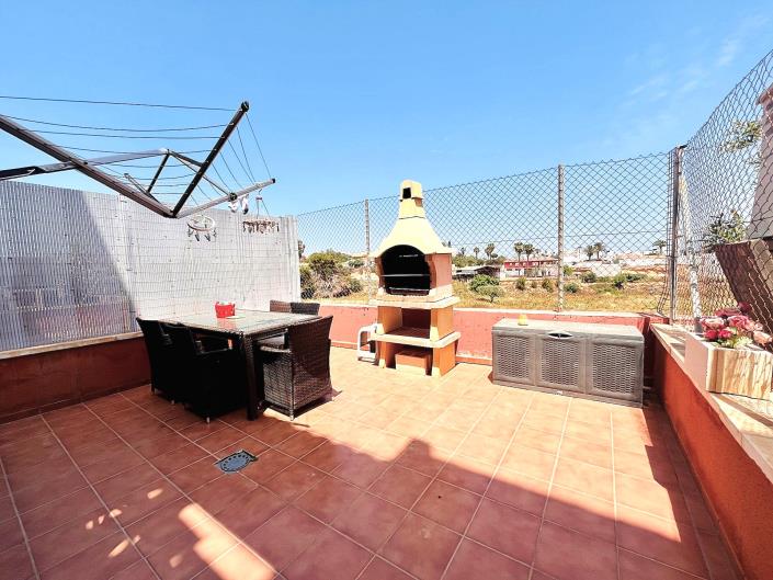 Image No.12-3 Bed Townhouse for sale