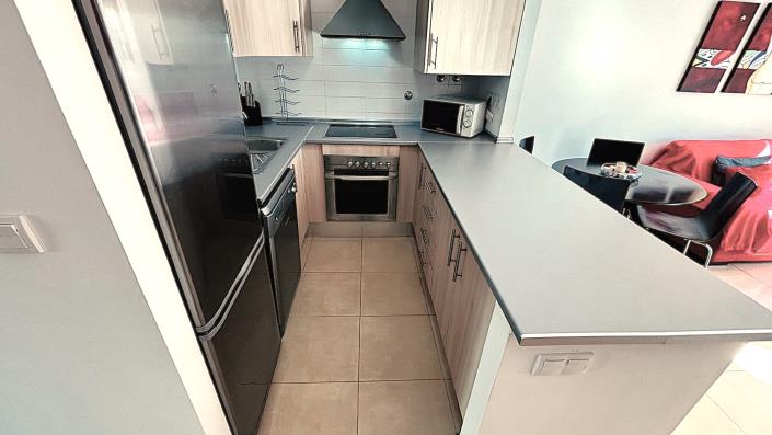 Image No.8-3 Bed Apartment for sale