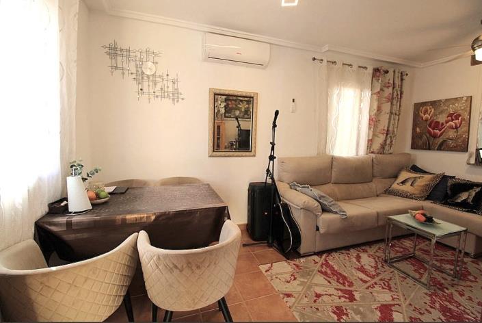 Image No.8-3 Bed Semi-Detached for sale