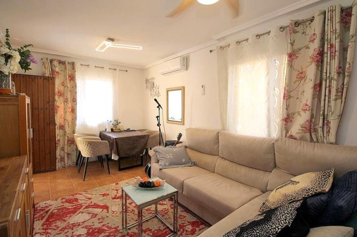 Image No.9-3 Bed Semi-Detached for sale