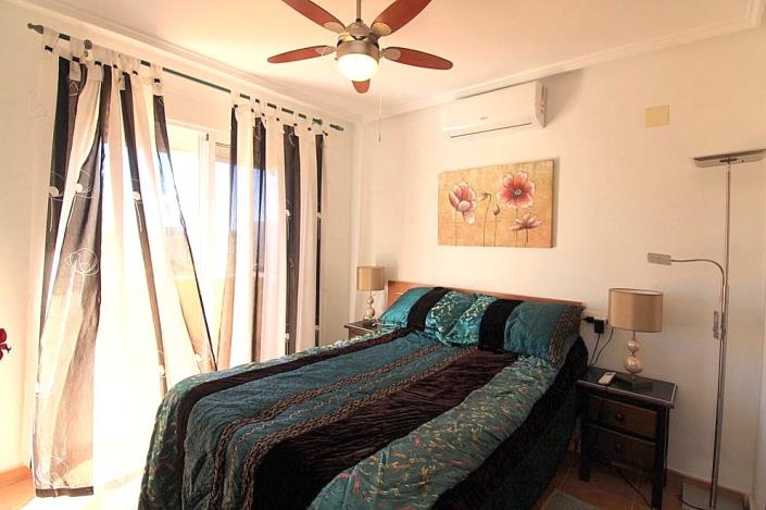 Image No.11-3 Bed Semi-Detached for sale