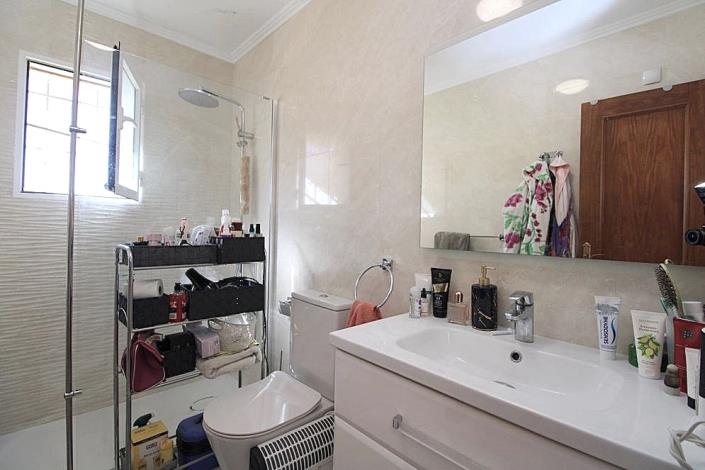 Image No.13-3 Bed Semi-Detached for sale