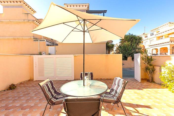 Image No.17-3 Bed Semi-Detached for sale