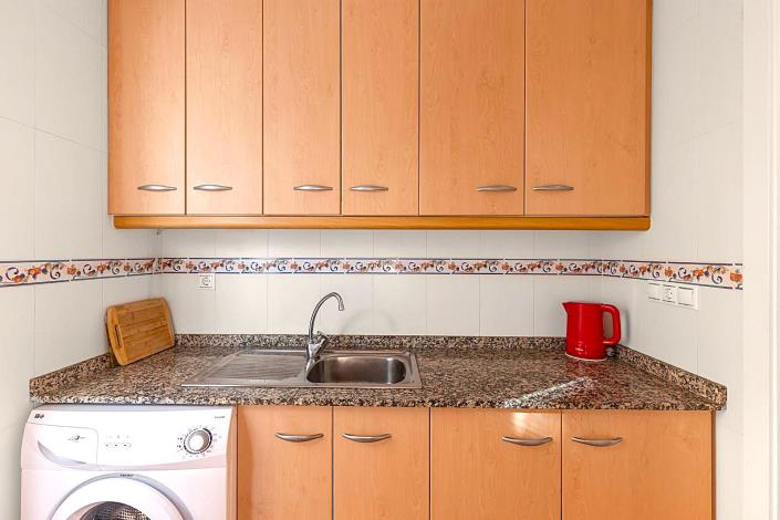 Image No.18-3 Bed Semi-Detached for sale