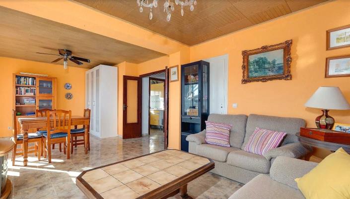 Image No.8-2 Bed Apartment for sale