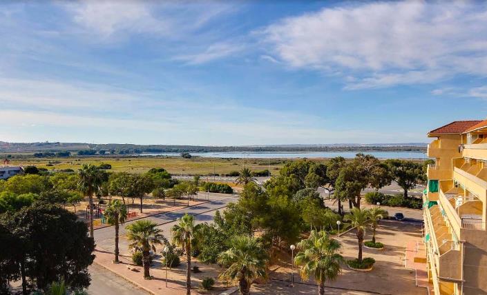 Image No.12-2 Bed Apartment for sale