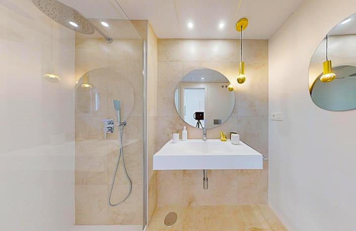 Image No.10-3 Bed Apartment for sale