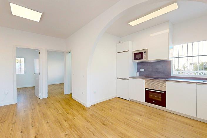 Image No.18-2 Bed Semi-Detached for sale