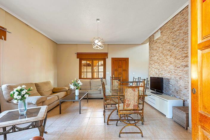 Image No.21-4 Bed Villa / Detached for sale