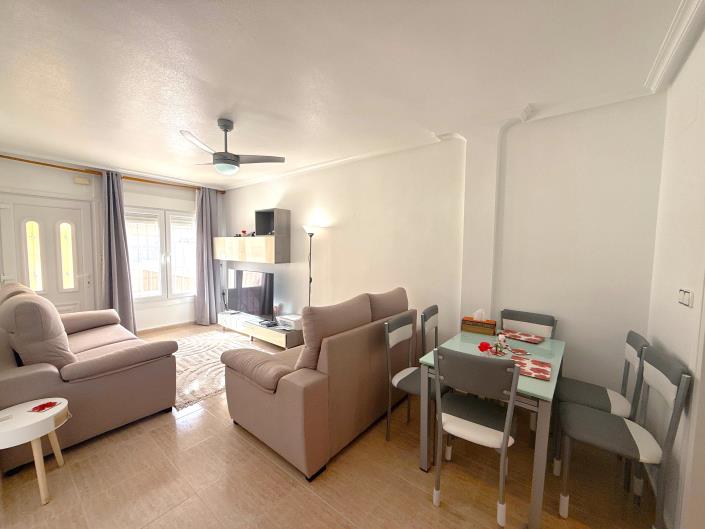 Image No.9-3 Bed Townhouse for sale