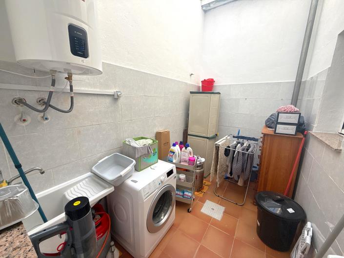 Image No.19-3 Bed Townhouse for sale