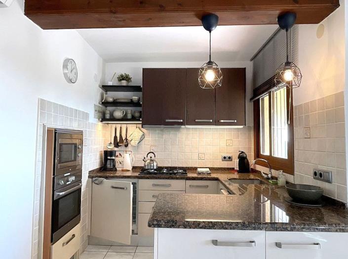 Image No.10-3 Bed Apartment for sale