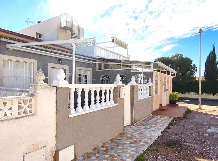 Image No.9-2 Bed Bungalow for sale