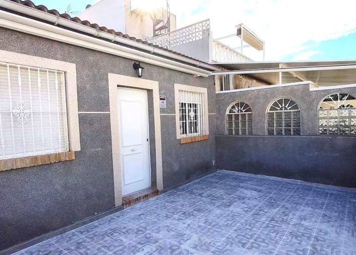 Image No.11-2 Bed Bungalow for sale