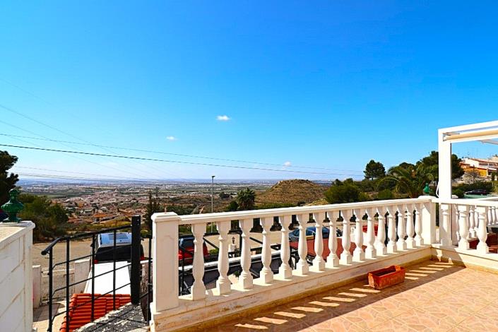 Image No.14-3 Bed House for sale