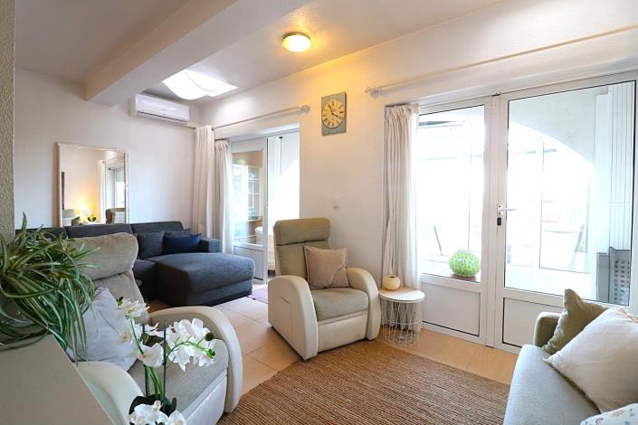 Image No.18-3 Bed House for sale