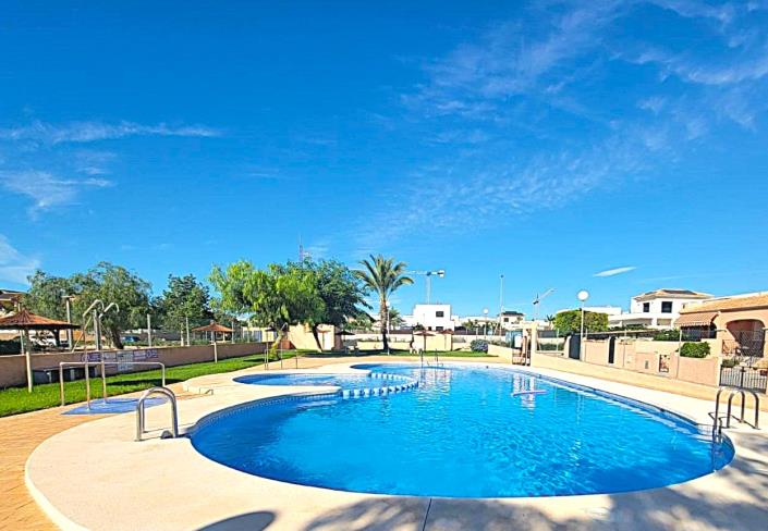 Image No.18-3 Bed Villa for sale