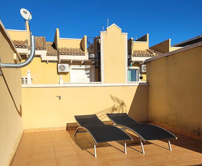 Image No.8-2 Bed Semi-Detached for sale