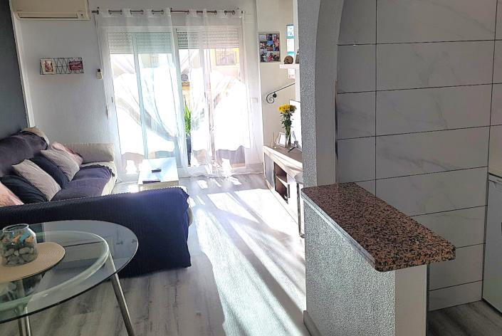 Image No.17-2 Bed Semi-Detached for sale