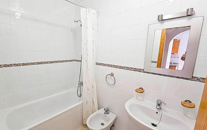 Image No.10-2 Bed Apartment for sale