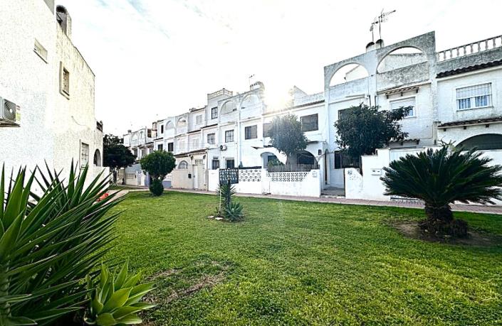 Image No.22-Maison de ville de 2 chambres à vendre à Torrevieja
