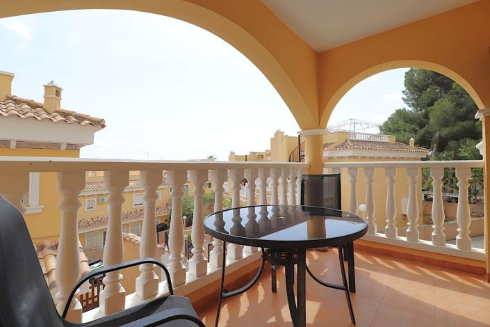 Image No.25-2 Bed Semi-Detached for sale