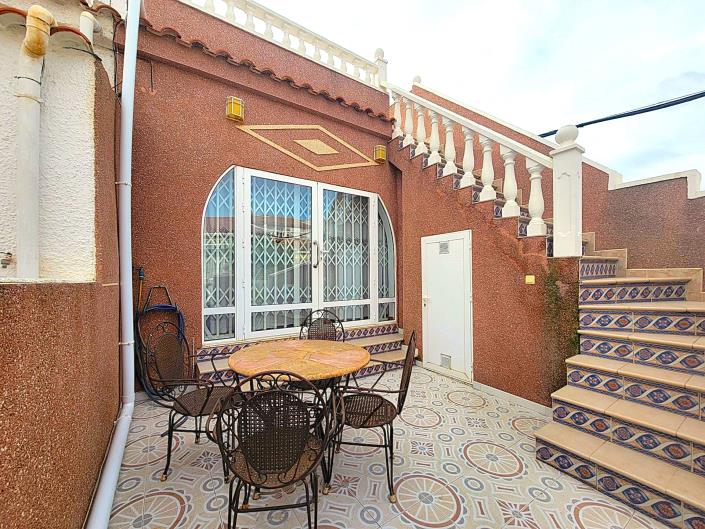 Image No.13-3 Bed Townhouse for sale