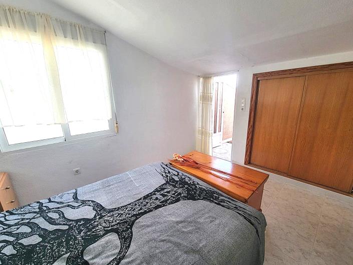 Image No.14-3 Bed Townhouse for sale