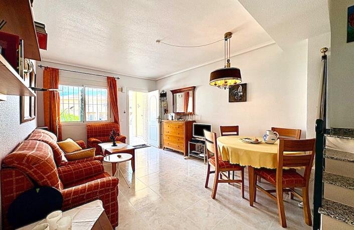 Image No.6-2 Bed Townhouse for sale