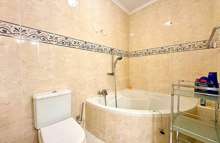 Image No.5-2 Bed Townhouse for sale