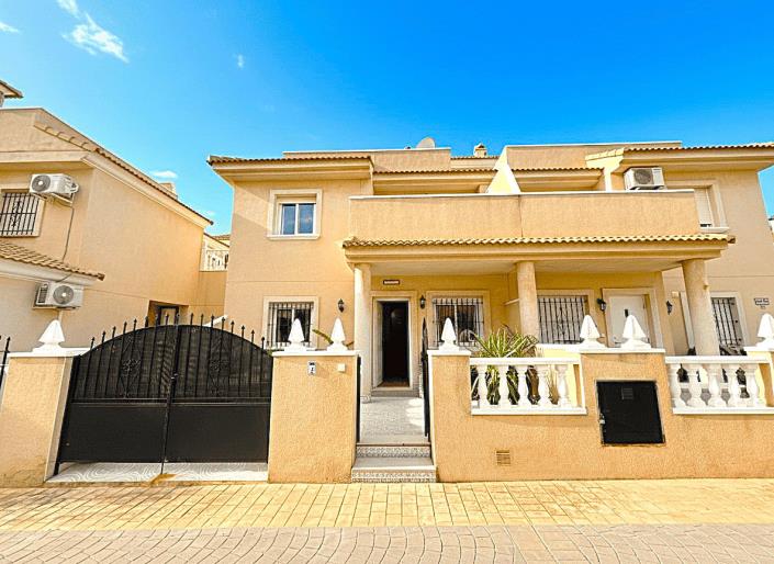 Image No.21-3 Bed Semi-Detached for sale