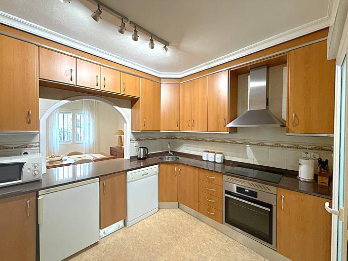 Image No.23-3 Bed Semi-Detached for sale